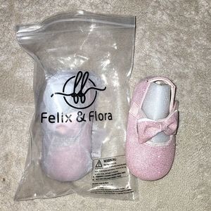 Baby girl sparkly dress shoes
